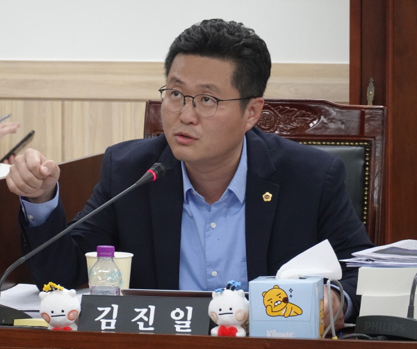 김진일 의원