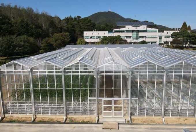 1. 천안시농업기술센터의 스마트팜 테스트베드 전경