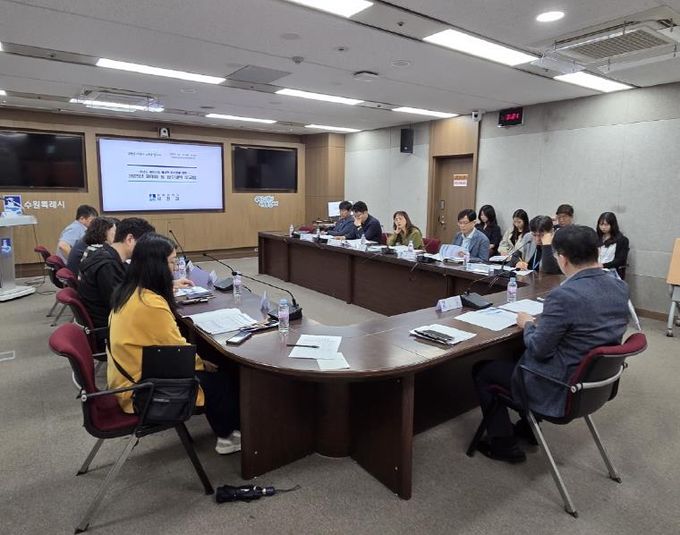 수원시가 ‘2025년 과태료 등 징수대책 보고회’를 열고 있다.
