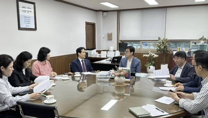 수원시 영통구, 한국공인중개사협회 영통구지회와 간담회 개최