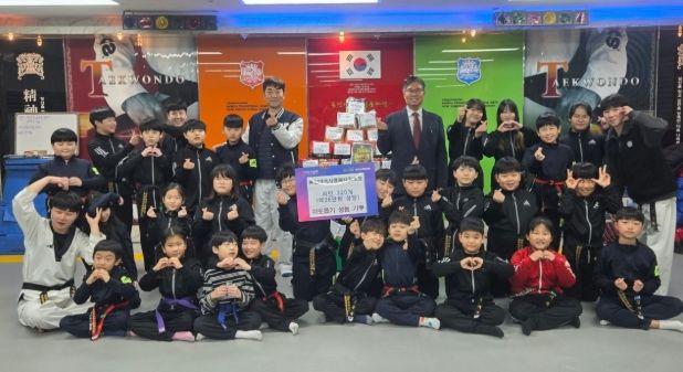 양주시 회천2동 용인대석사 영웅 태권도장, 이웃돕기 성품 기부